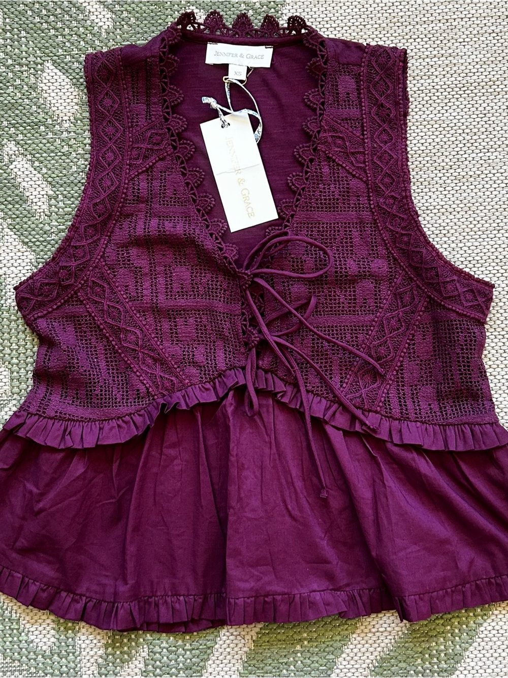 Jennifer & Grace Burgundy Crochet-Lace Sleeveless Peplum Tunic NWT XS